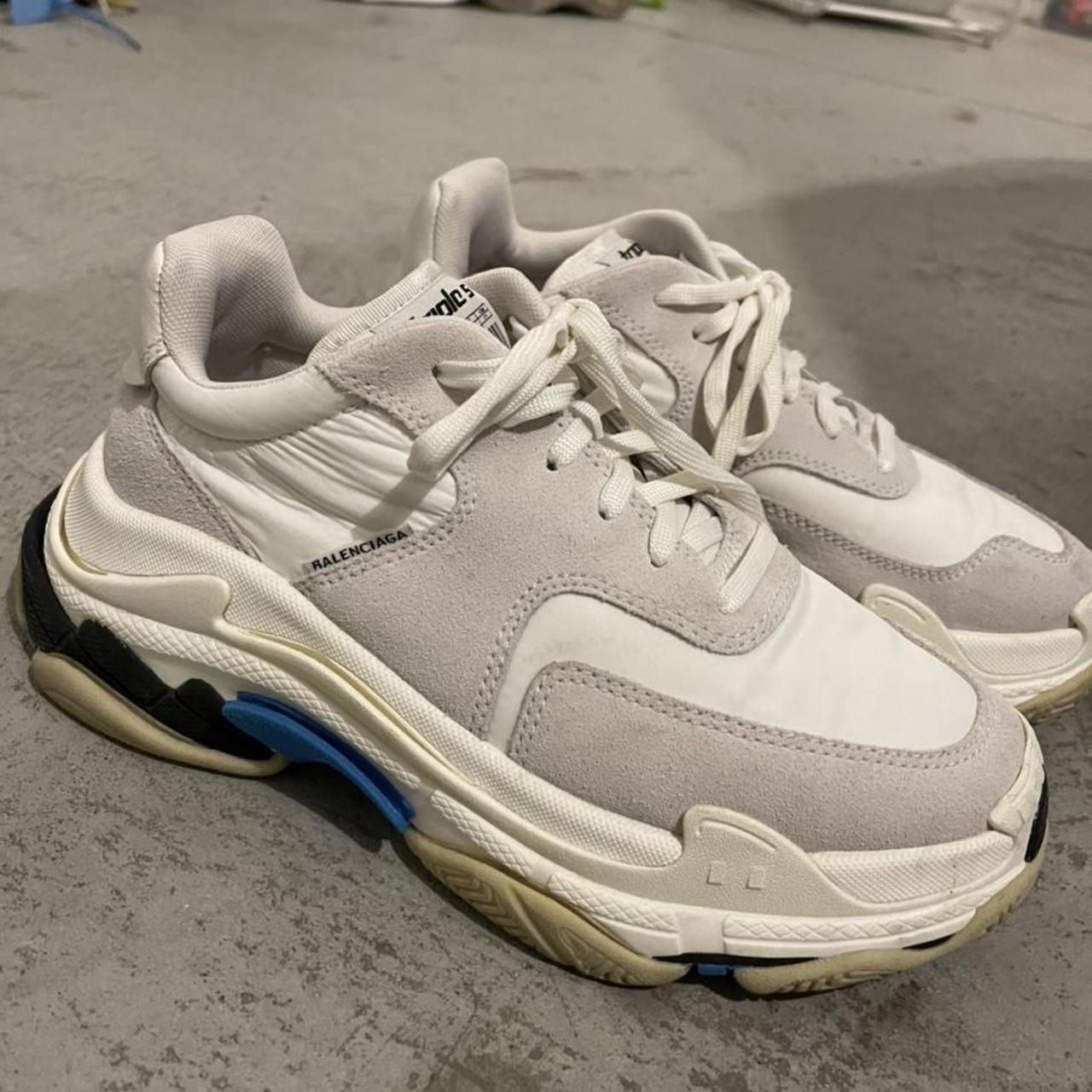 size 8 in balenciaga triple s