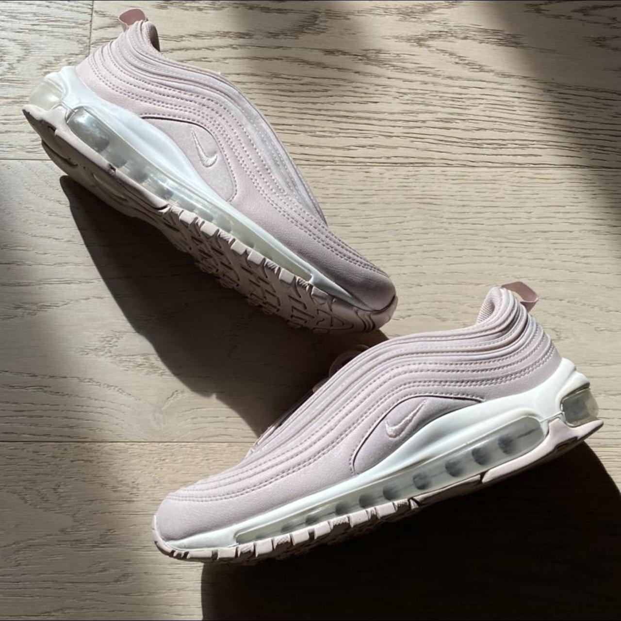 jd nike pink trainers