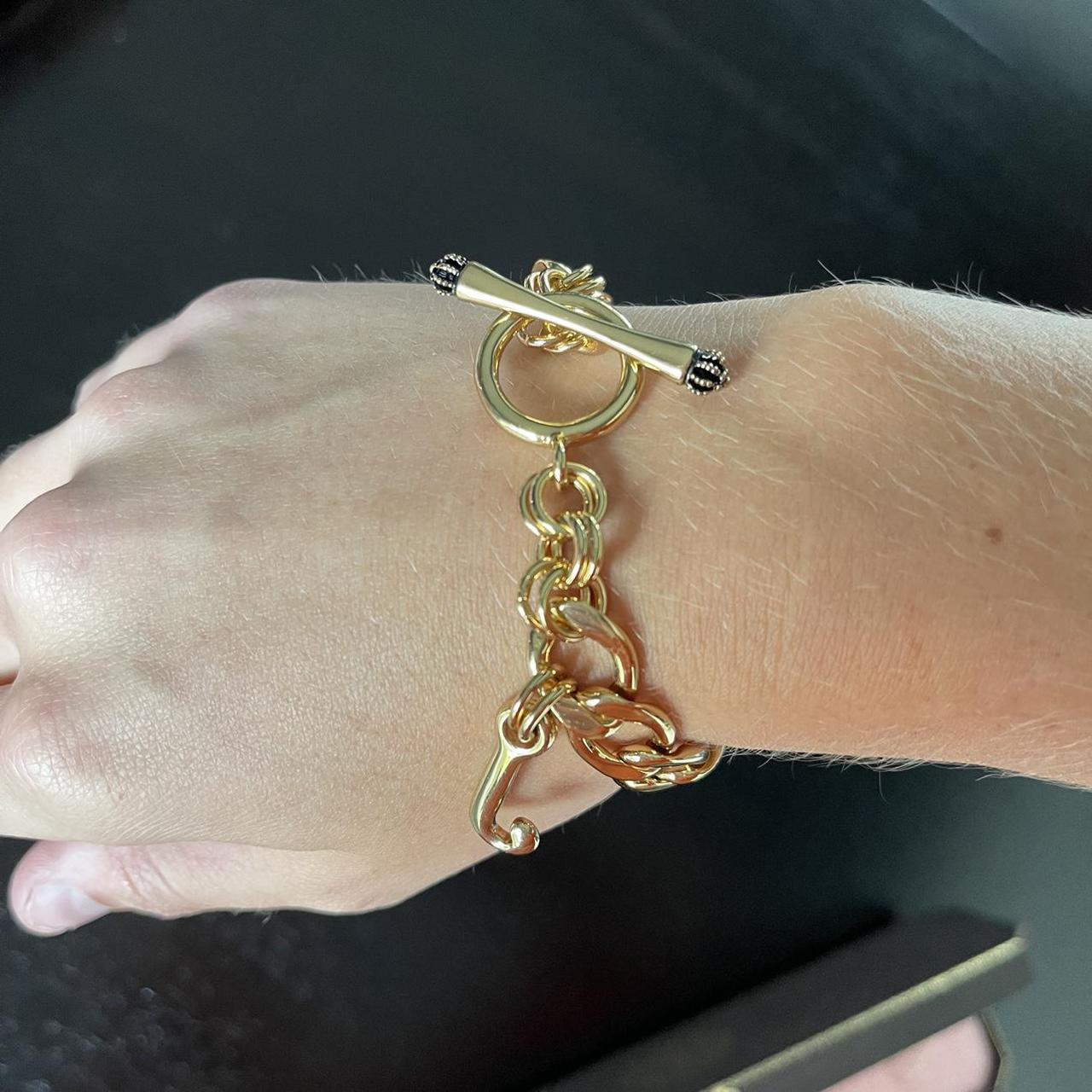 Juicy Couture Gold Charm bracelet Great condition - Depop