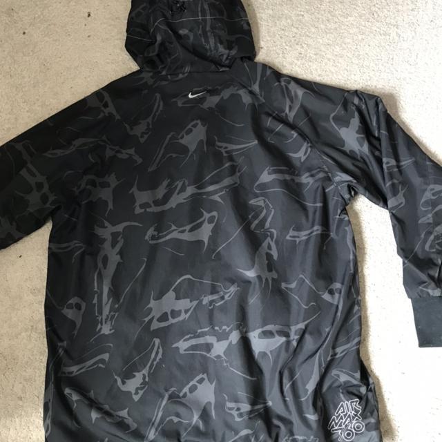 Nike-Air Max 360 black and grey camo jacket size L. - Depop