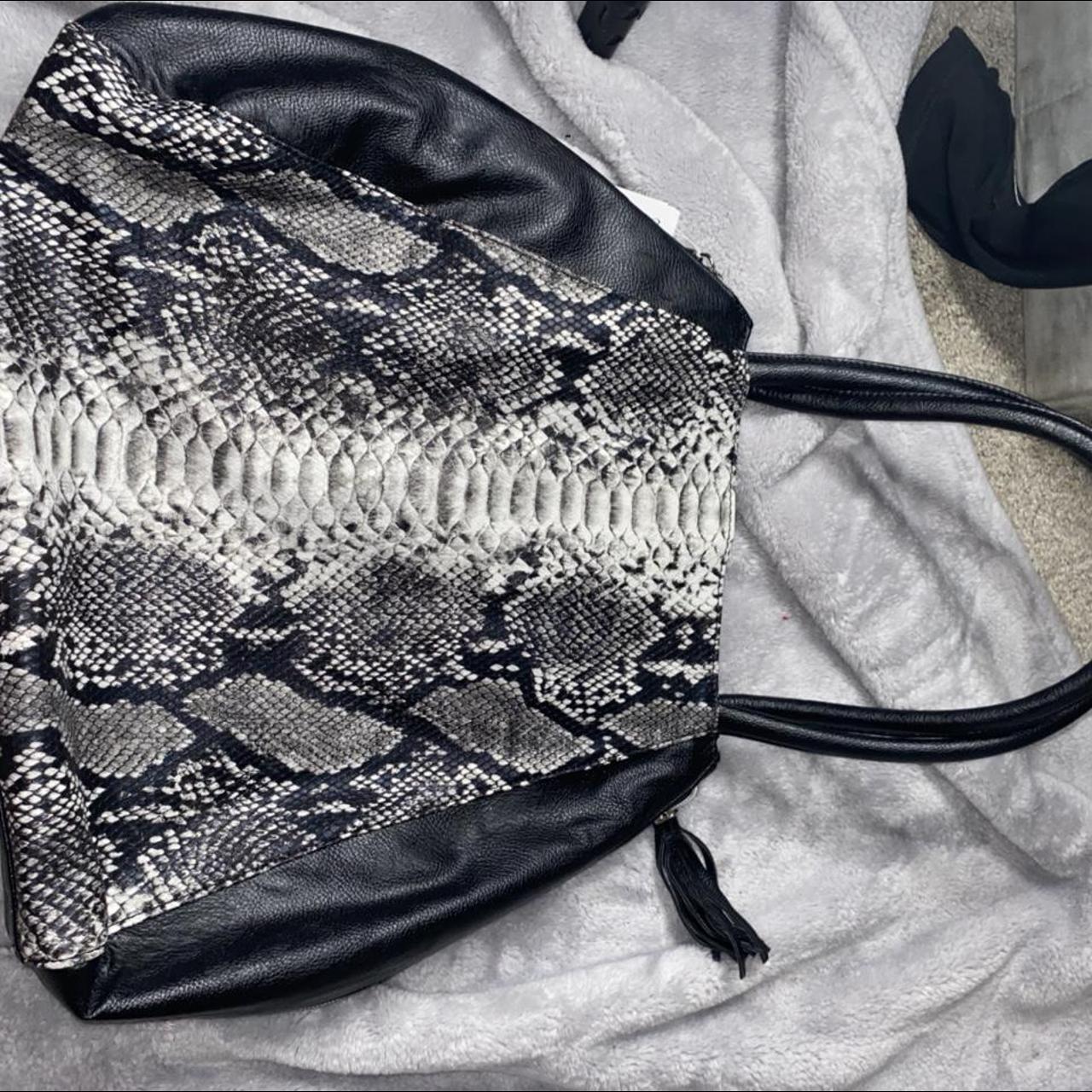 Gray best sale snakeskin purse