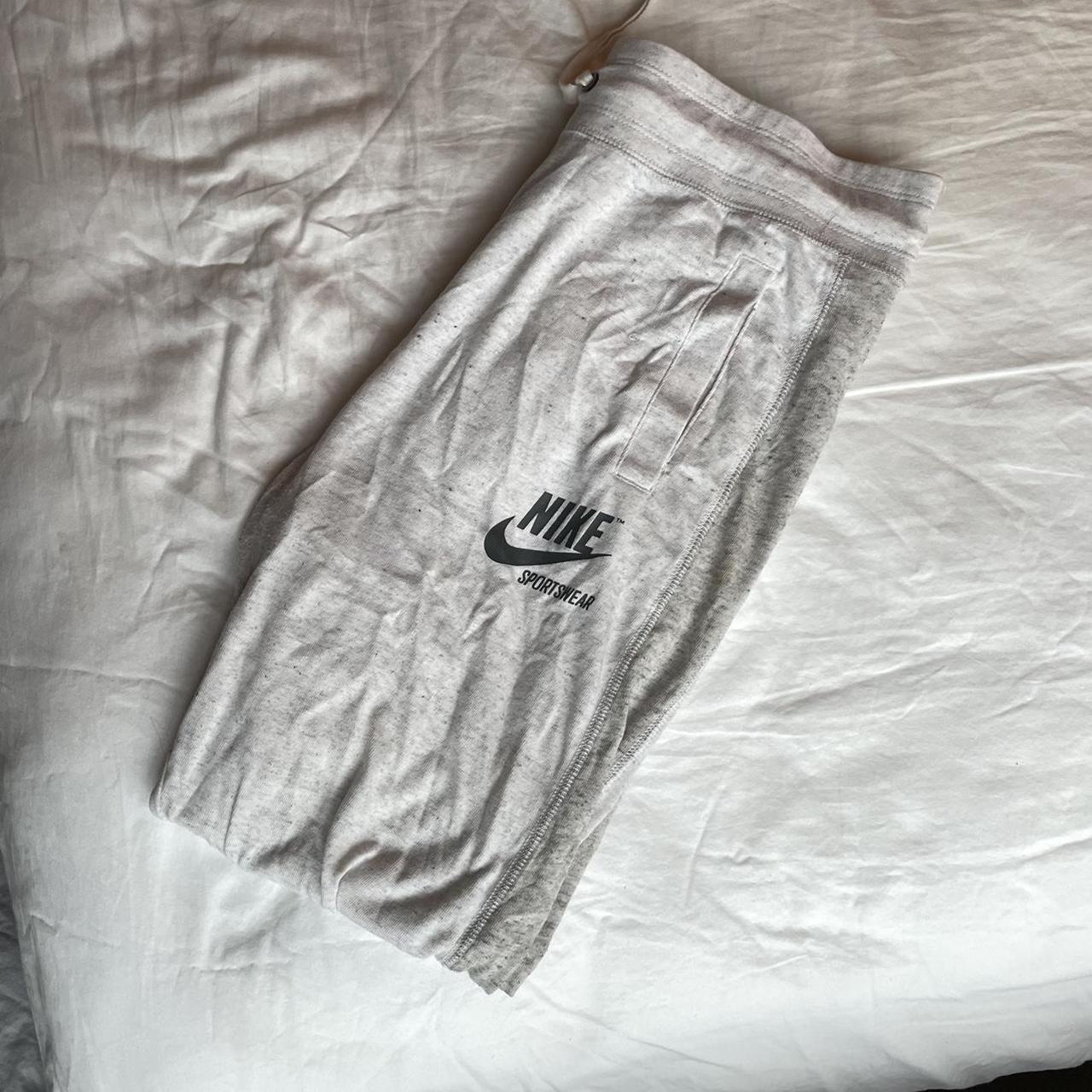 Louis vuitton-joggers - Depop