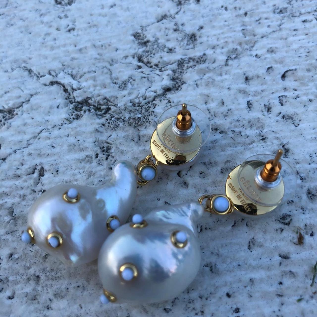 Baroque pearl discount earrings celine