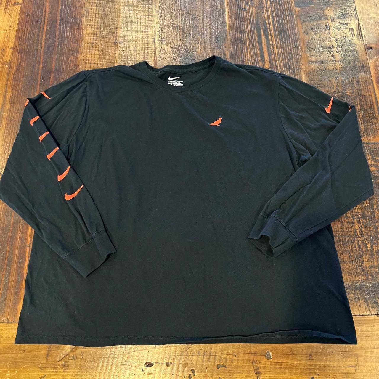 Nike Men's Black T-shirt | Depop