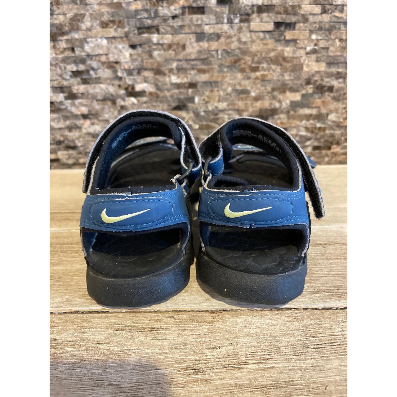 nike acg sandals womens