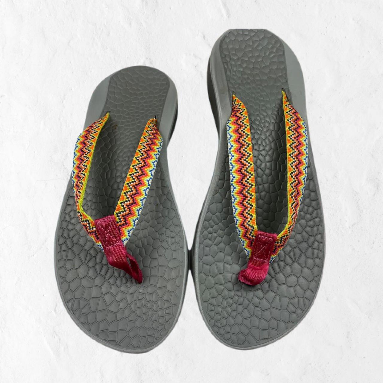 chaco thong sandals