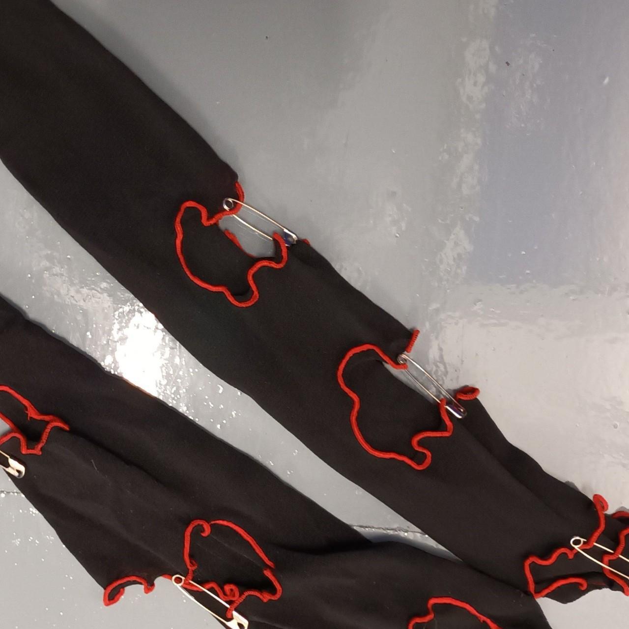 Women’s Black and Red Gloves | Depop