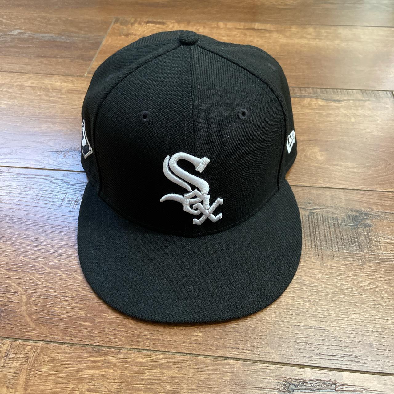 New Era Chicago White Sox Crest 9FIFTY Mens Snapback Hat White Black  60310240 – Shoe Palace