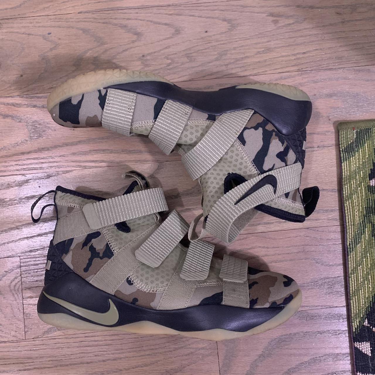 Lebron james clearance soldier 11 camo