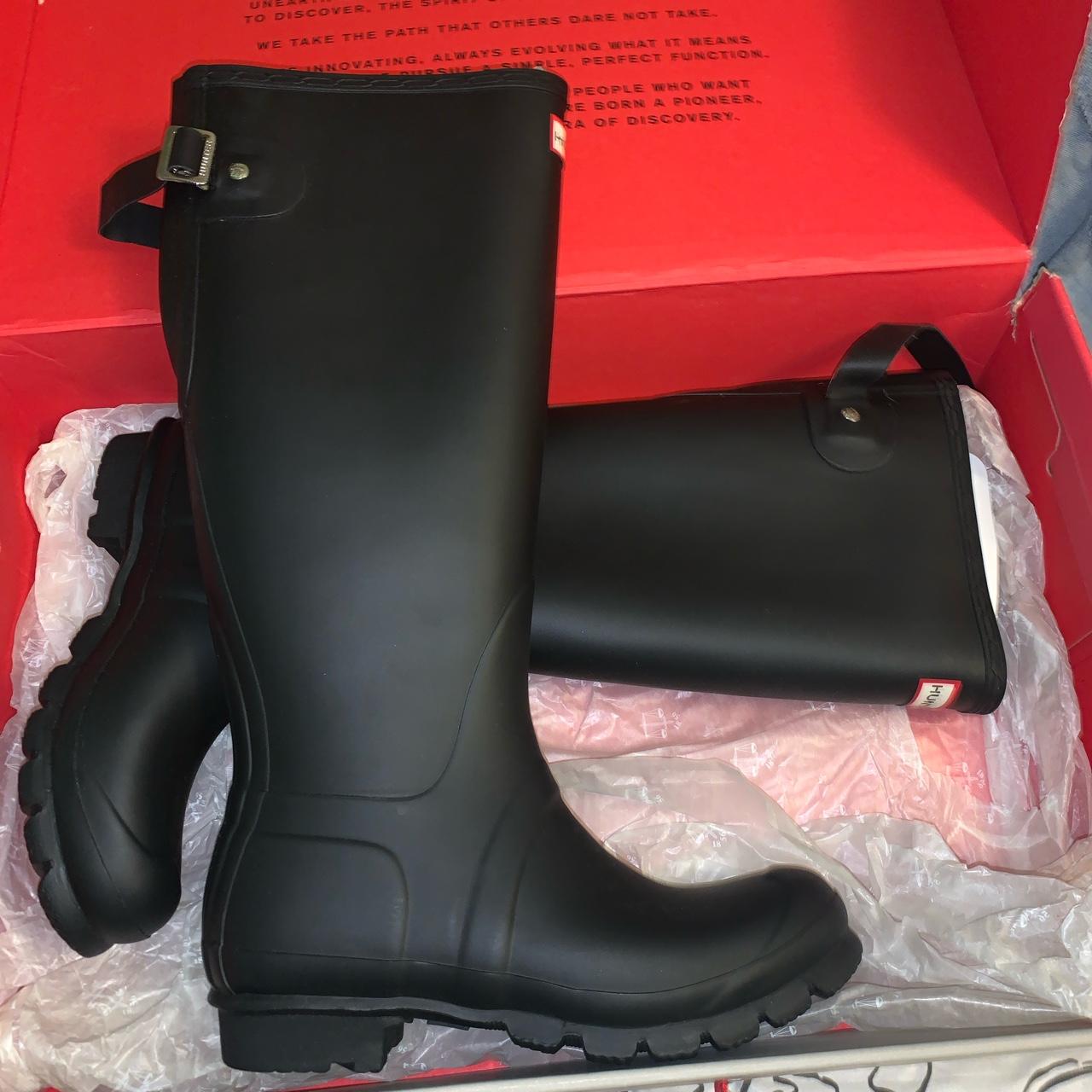 born hunter boots