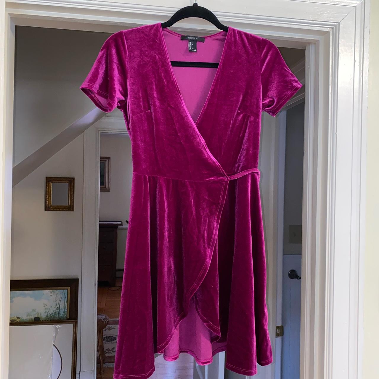 Forever 21 2024 pink velvet dress