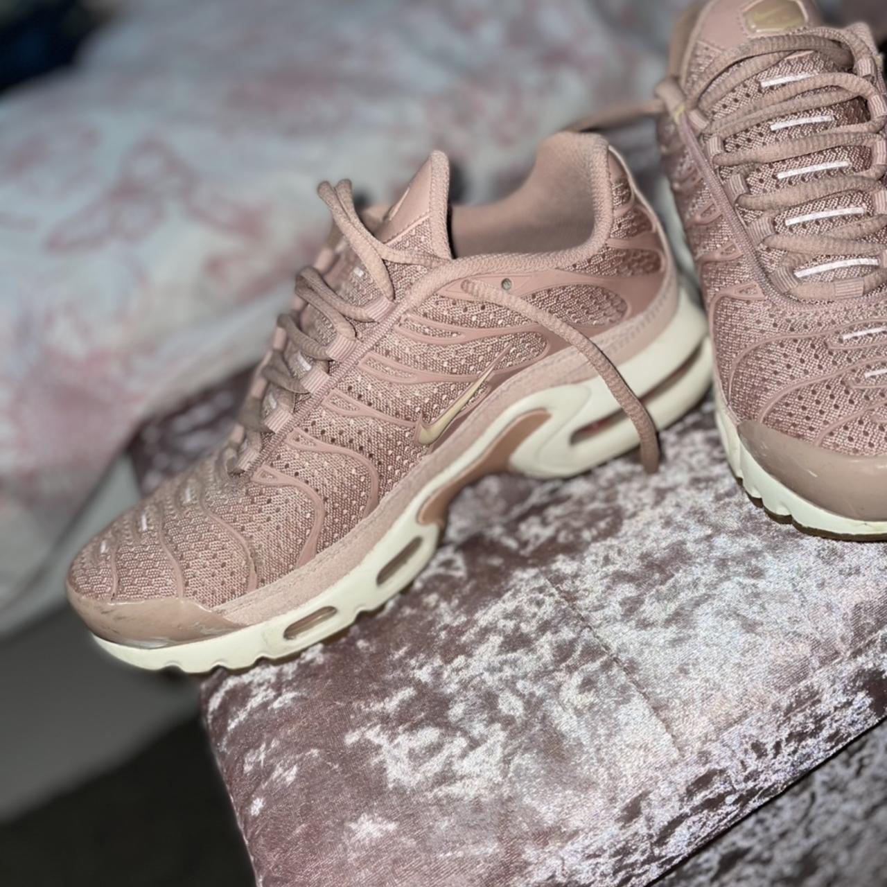 particle pink tns