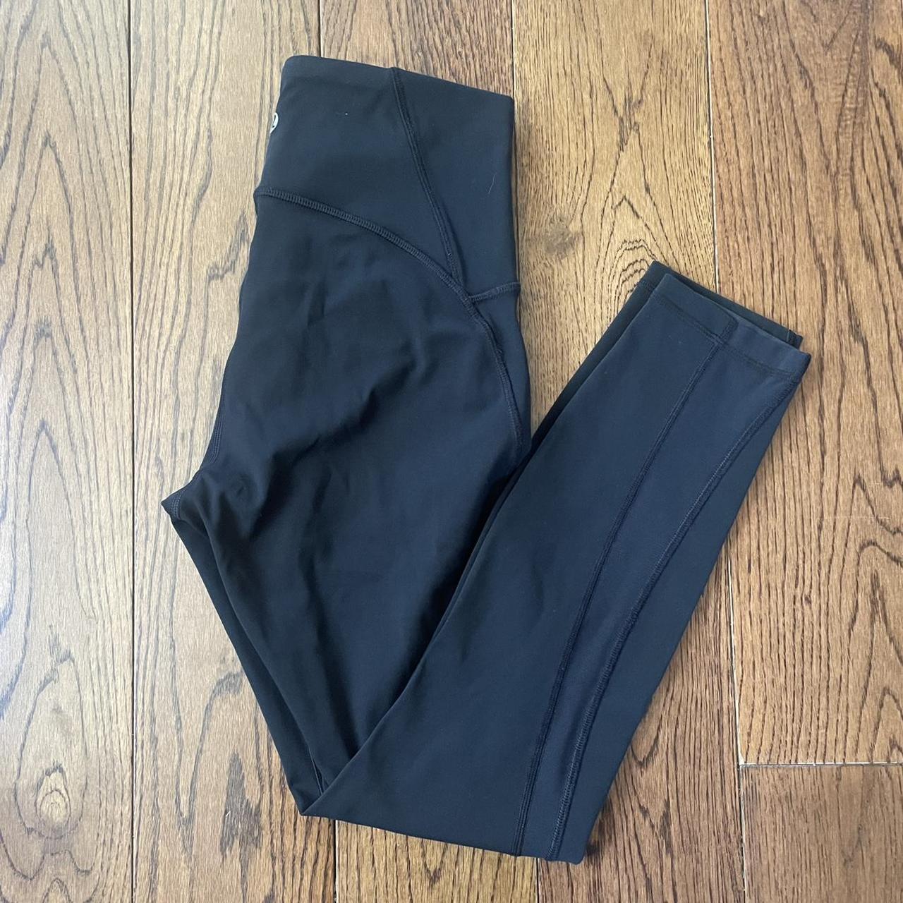 Lululemon leggings no clue what style tbh they're - Depop