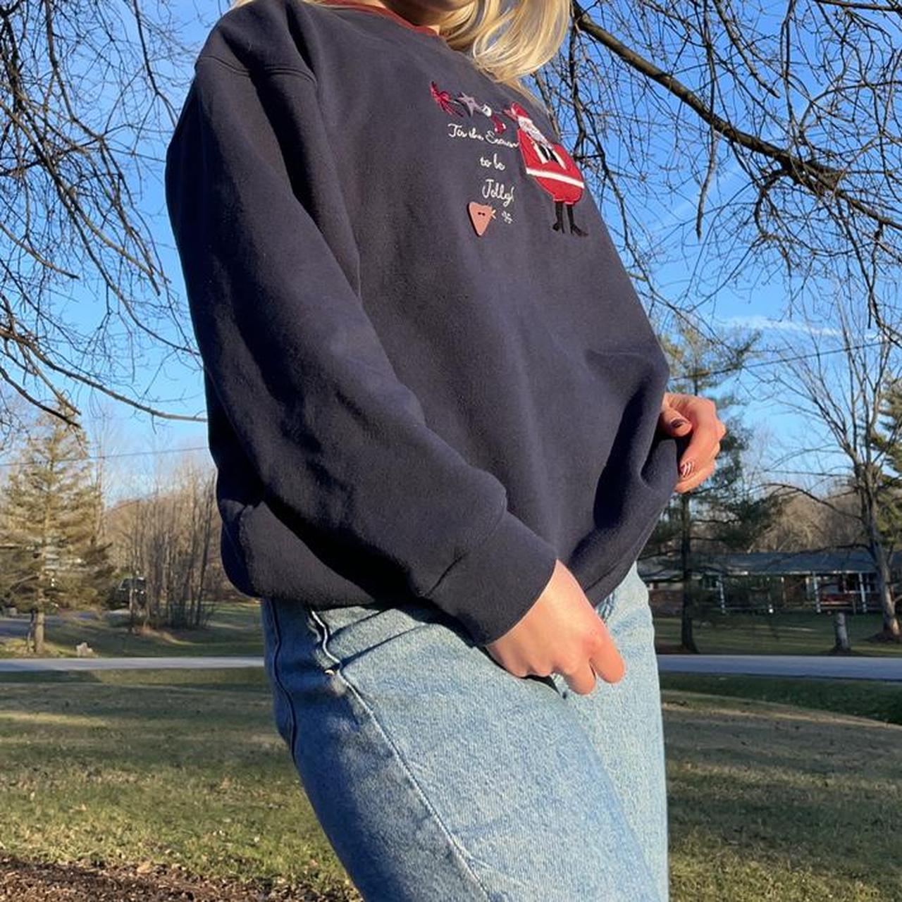 Women's Navy Sweatshirt (4)