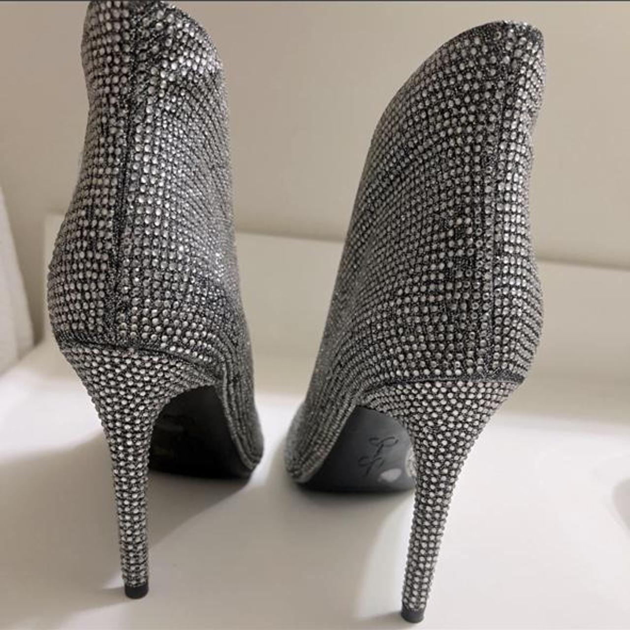 Jessica Simpson pewter heel. Black undertone with... - Depop