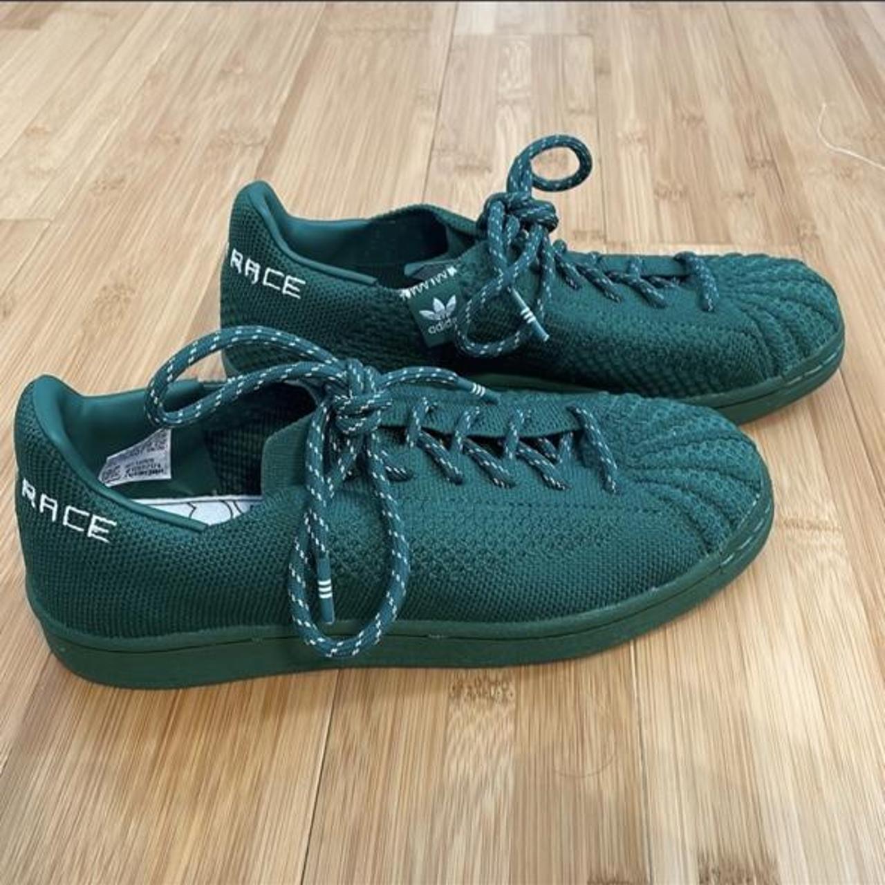 Adidas superstar hotsell pharrell dark green