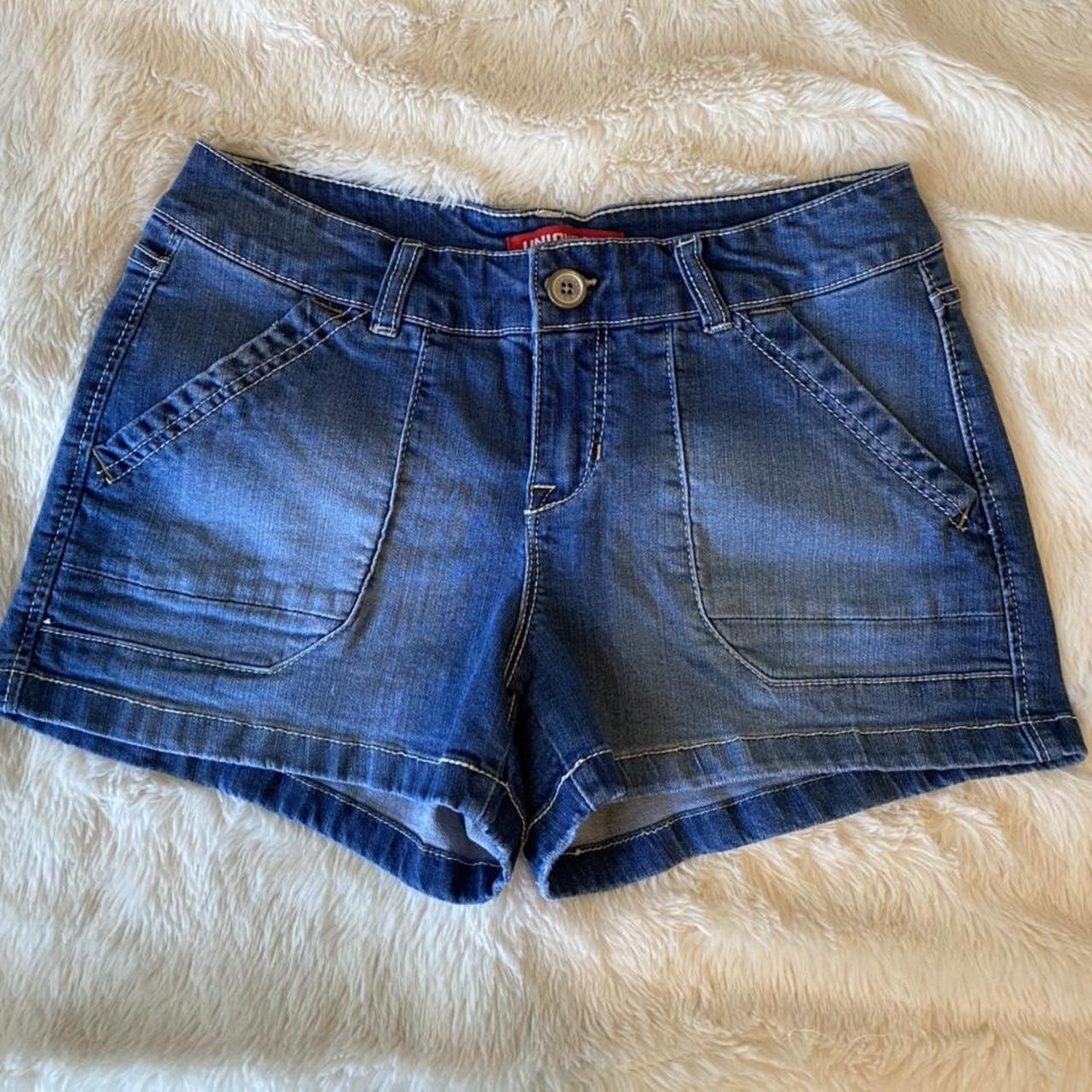 Union bay shorts. Great condition! Size 9 Mid rise - Depop