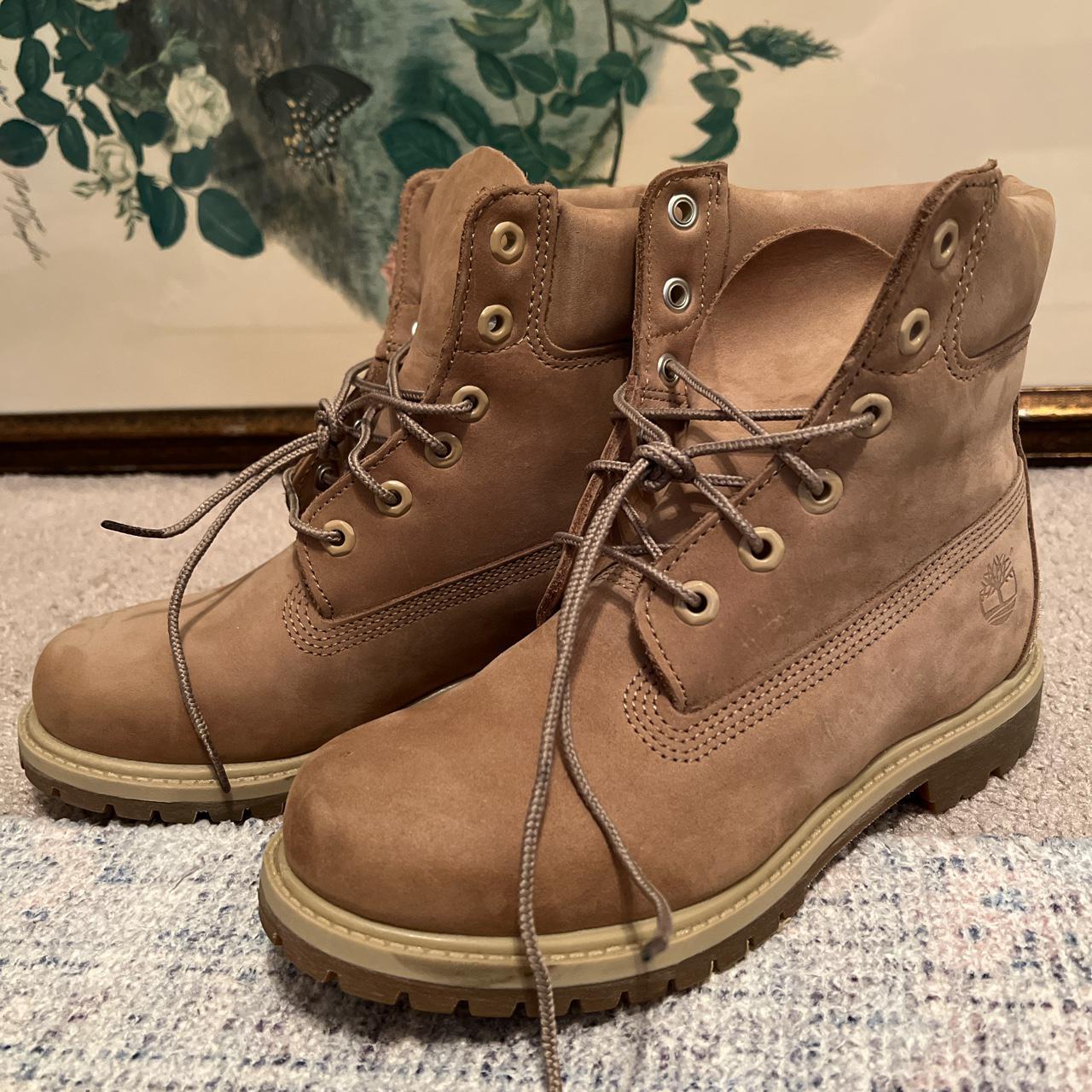 light tan timberland boots