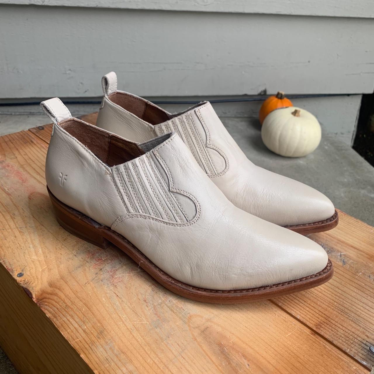 Product Image 1 - New Without Box Frye Billy