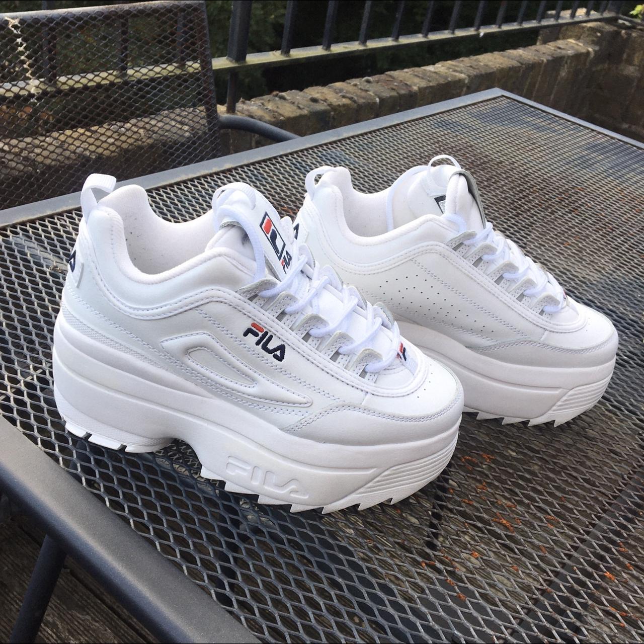 Fila disruptor wedge online white