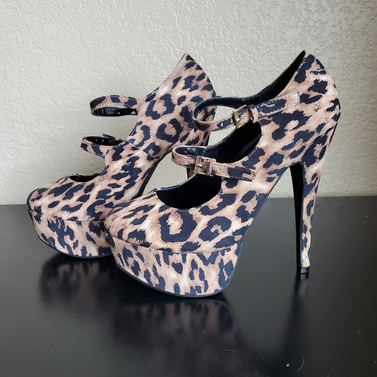 Qupid store leopard heels