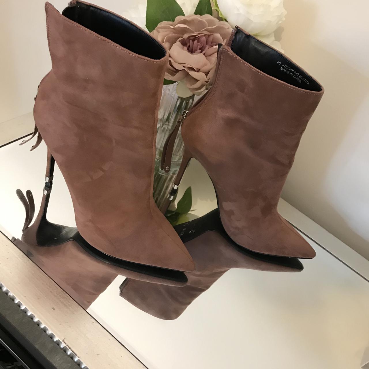 Top shop size 7 boots Suede in a rose dusky pink Depop