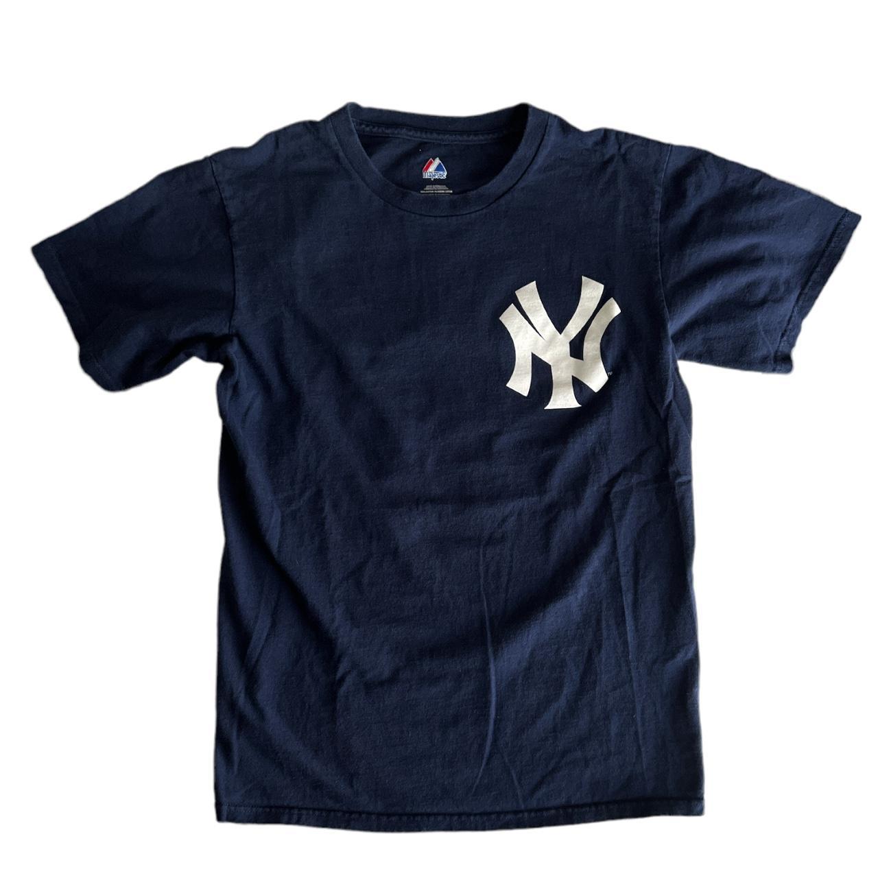 2010 New York Yankees Derek Jeter Tee Size: Medium - Depop