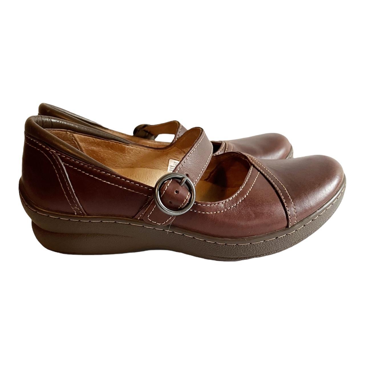 LL Bean Mary Jane Flats Womens Size 7M Brown Leather... - Depop