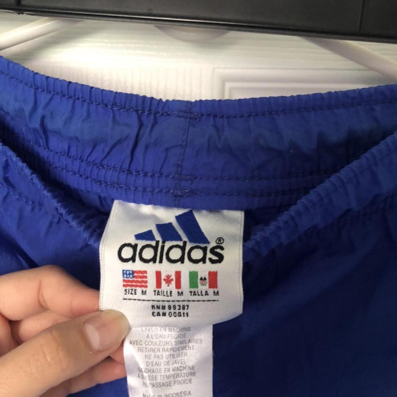 Adidas rn 88387 ca hotsell 00411 shorts