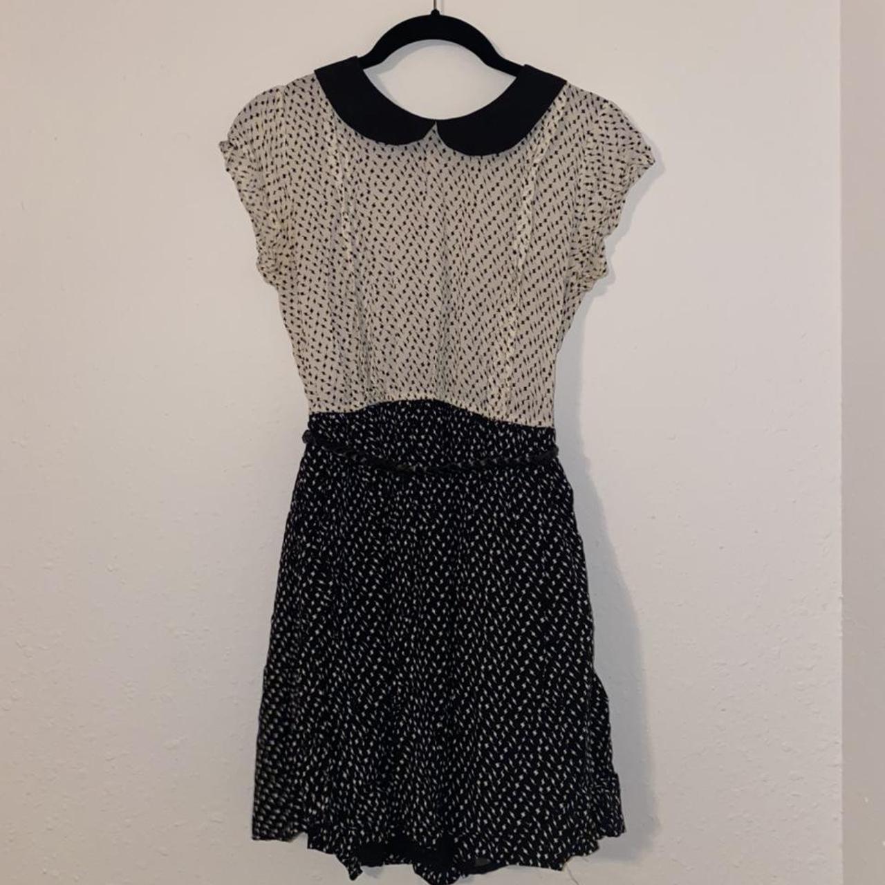 Cute black and cream dress comes with a belt size: S - Depop