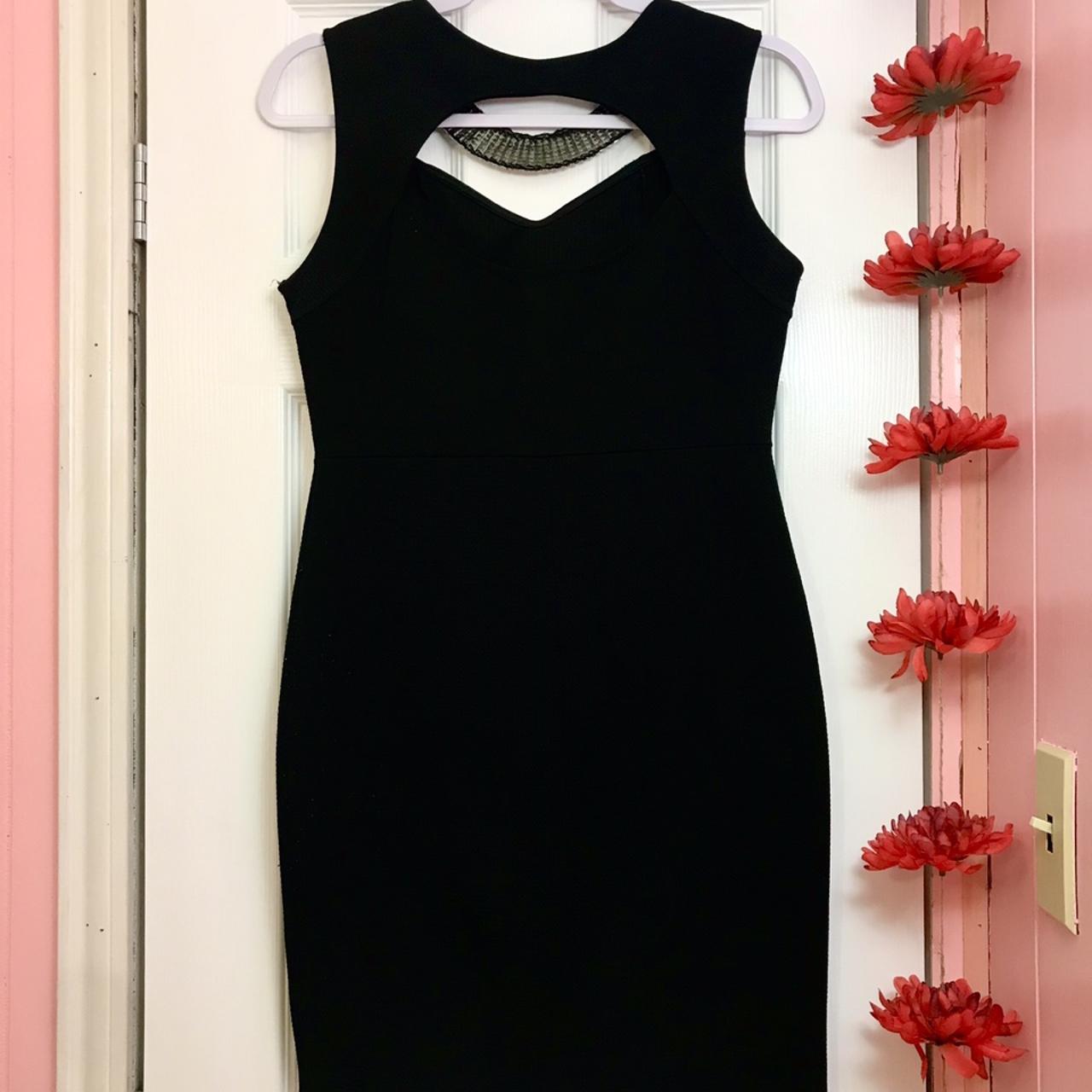 Papaya Women's Black Dress Depop