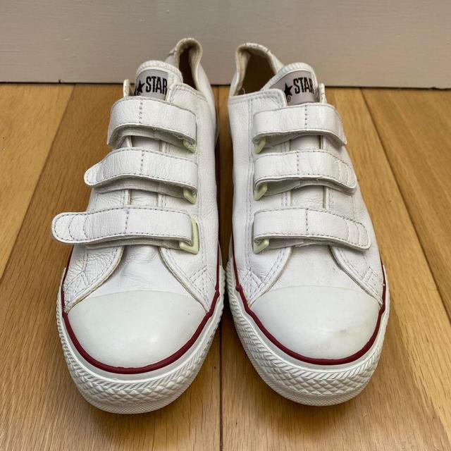 Leather on sale velcro converse