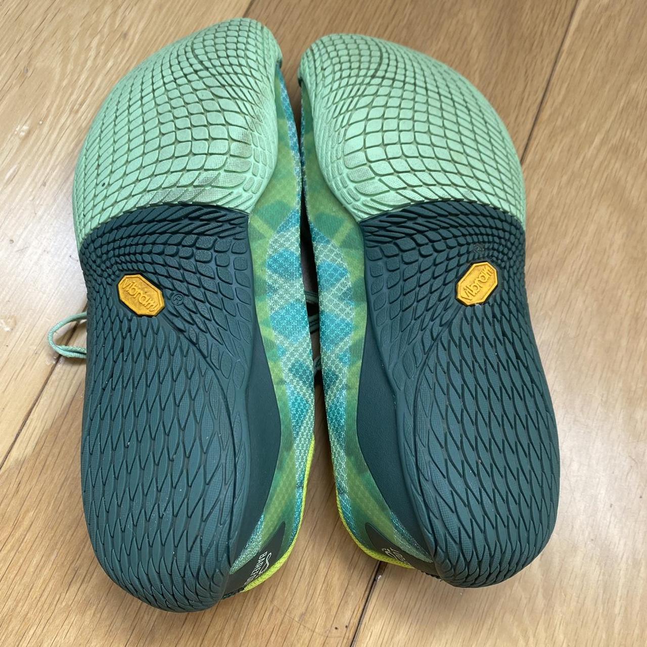 Merrell Women's Green Trainers | Depop