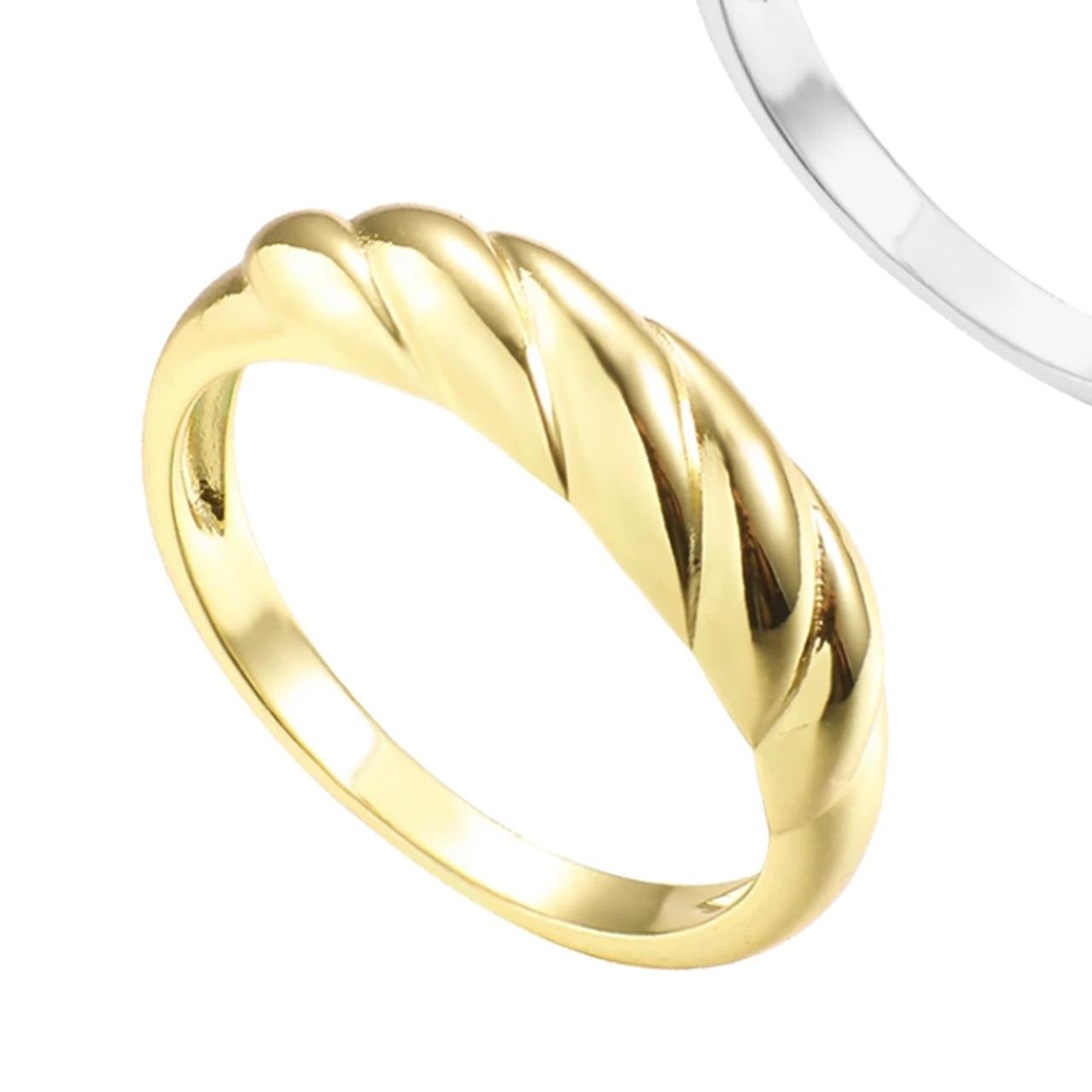 Beautiful EVRY Jewelry rings!!! 💍EACH RING IS... Depop