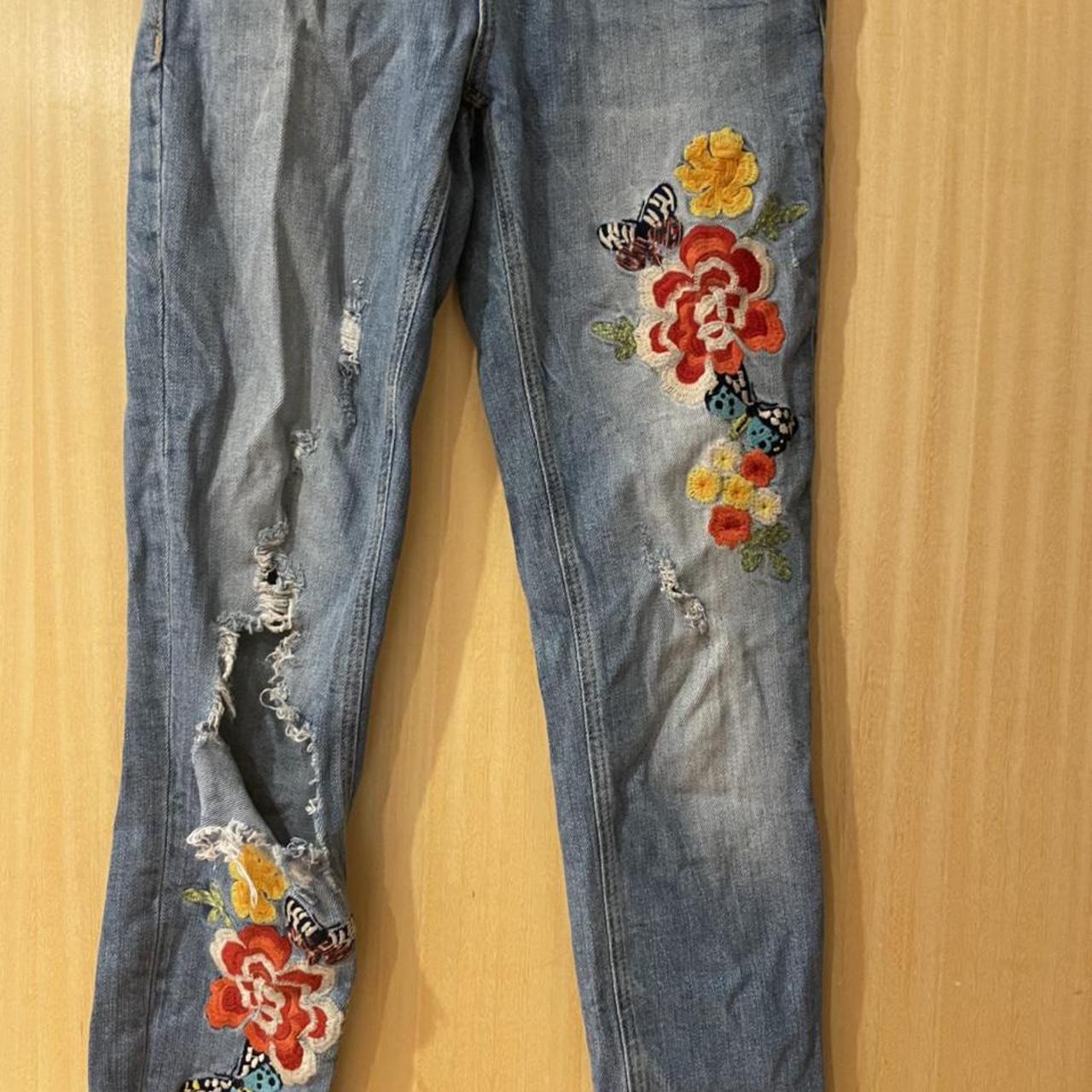 Zara Women's Blue Jeans | Depop