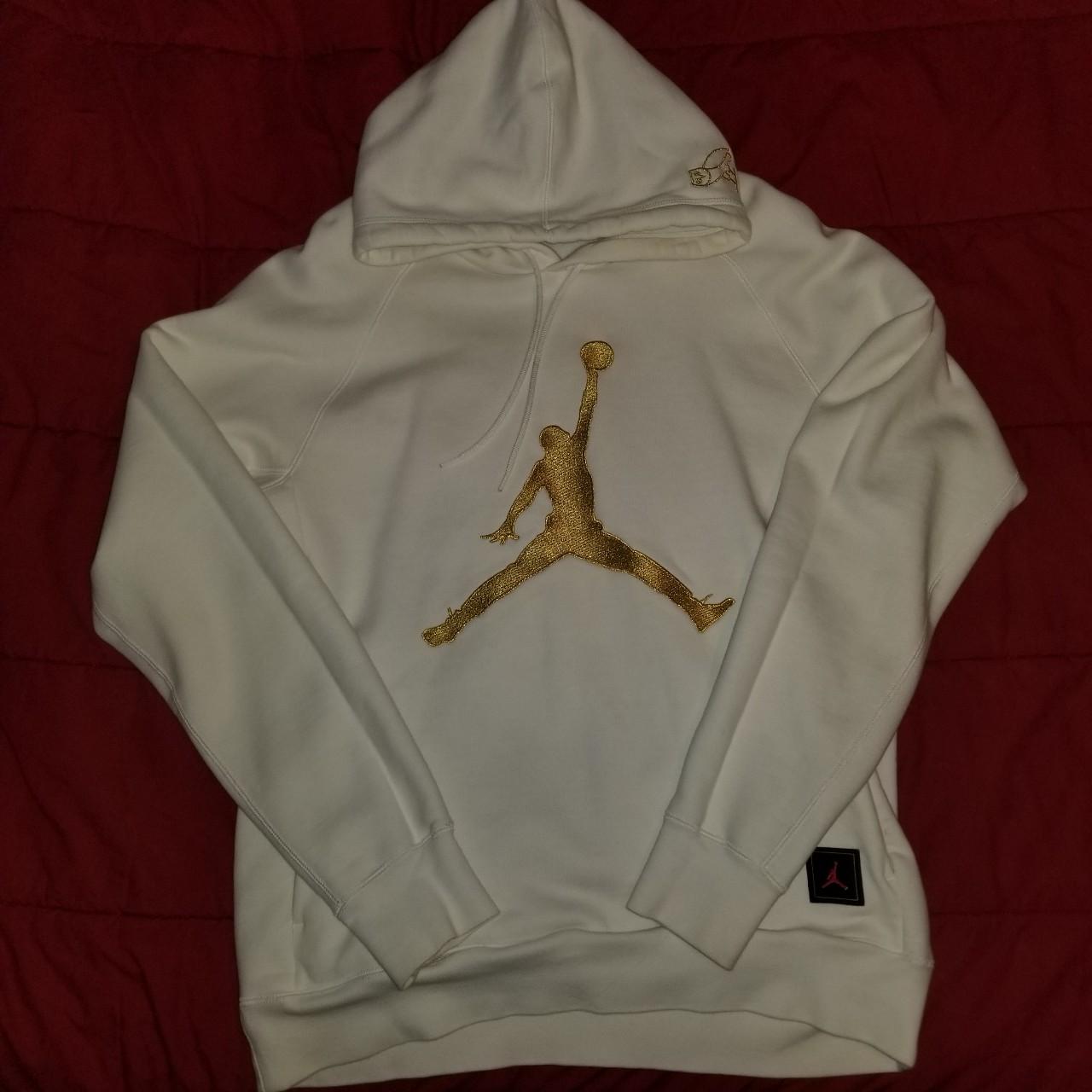 white and gold jordan sweatshirt
