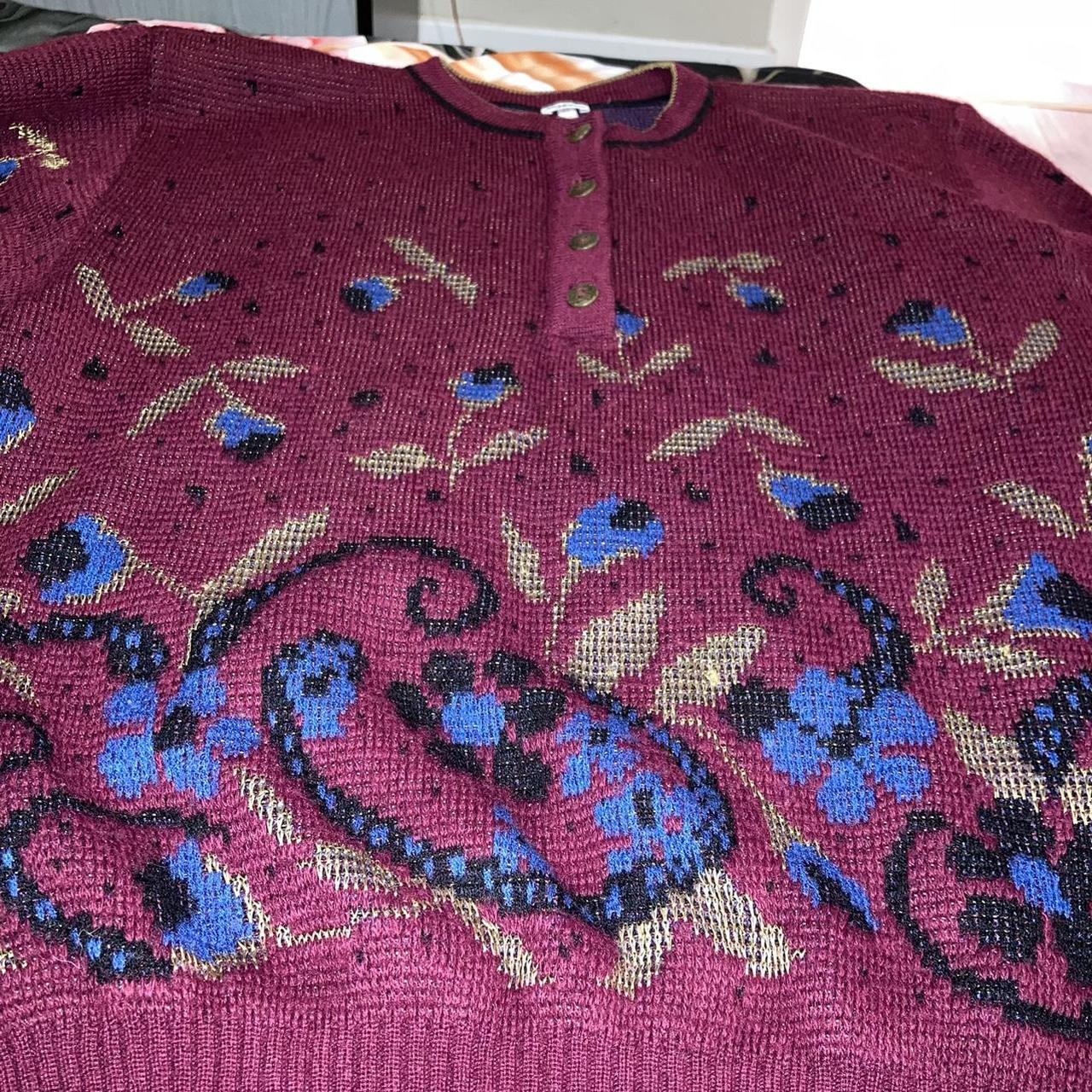 Ladies vintage knitted jumper with really juicy... - Depop