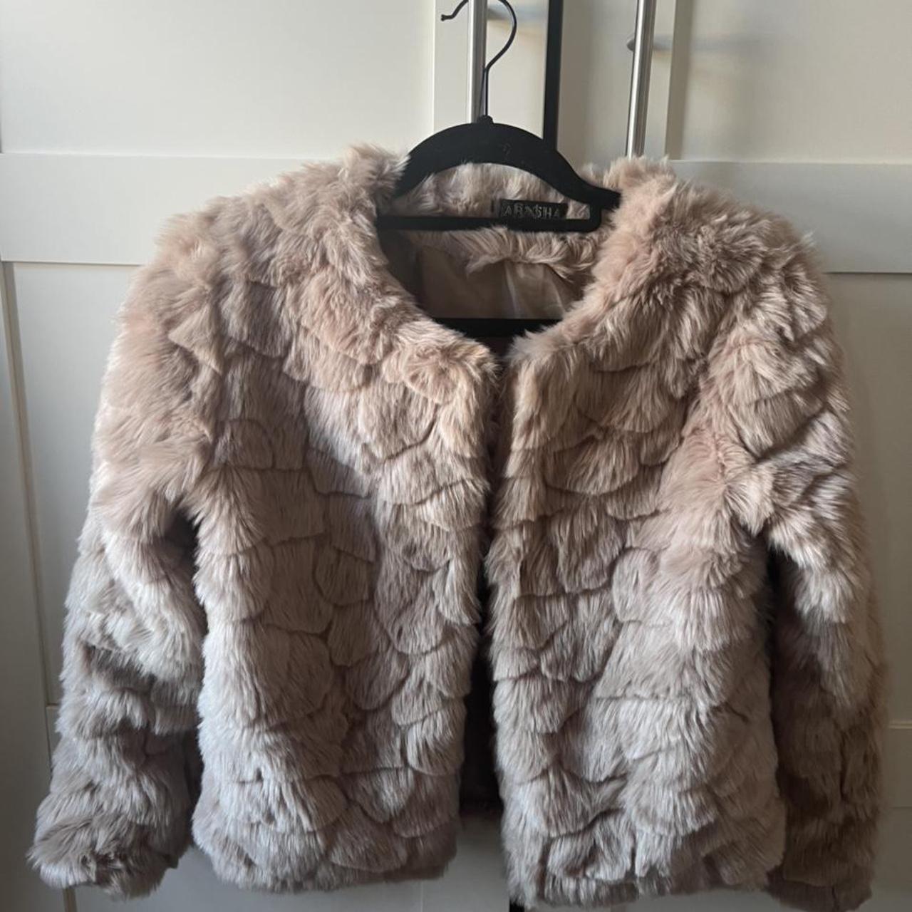 Women's Cream Coat | Depop