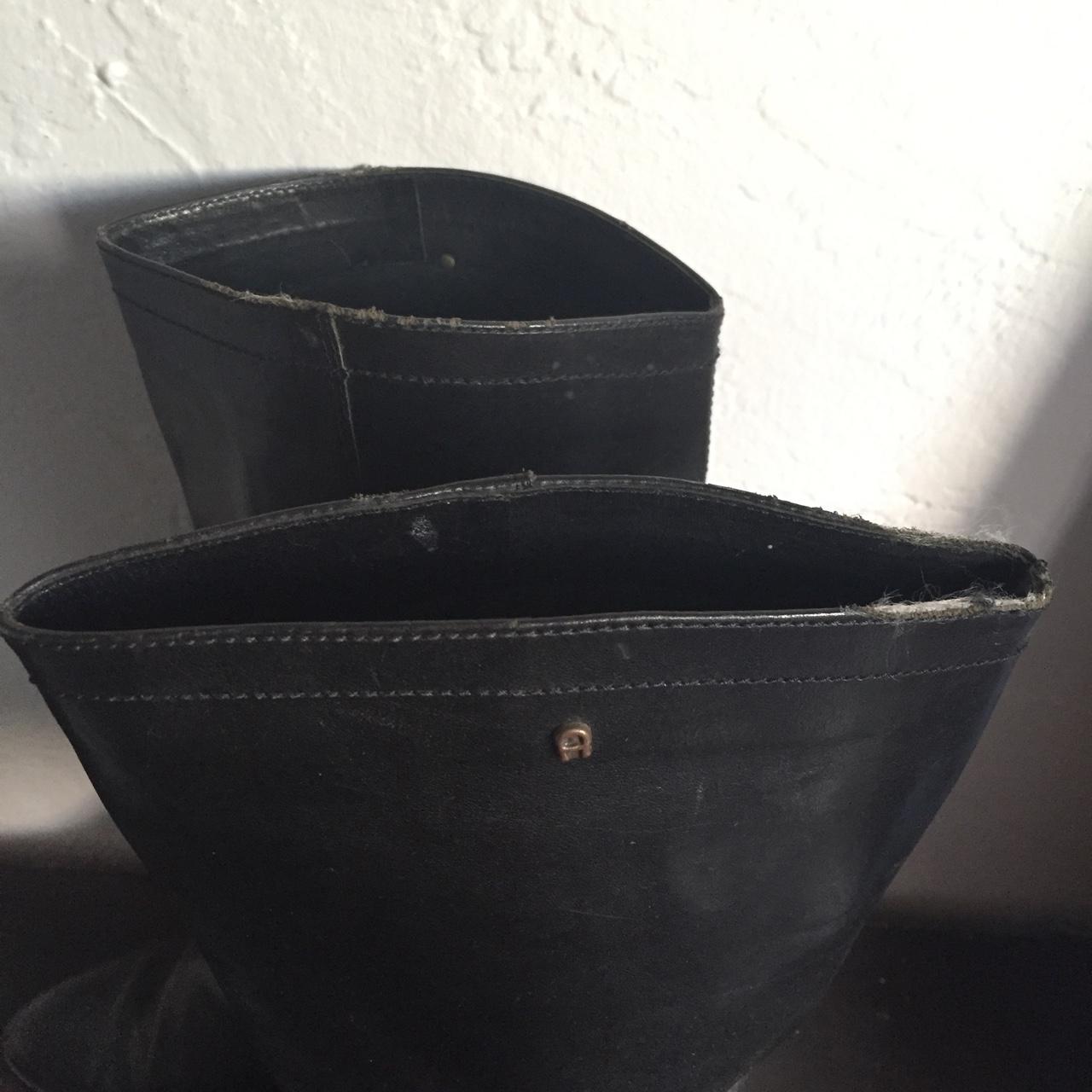 etienne aigner slides