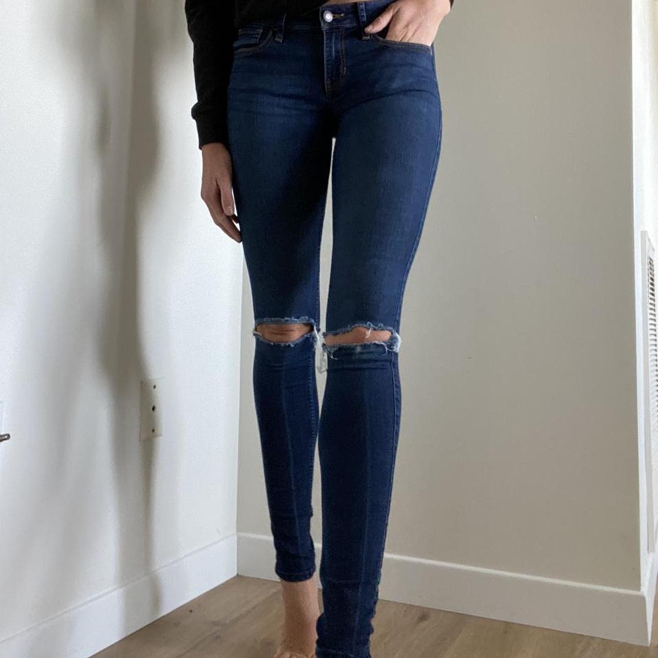 Hollister super skinny jeans 3L W26 L33 Knees ripped Depop