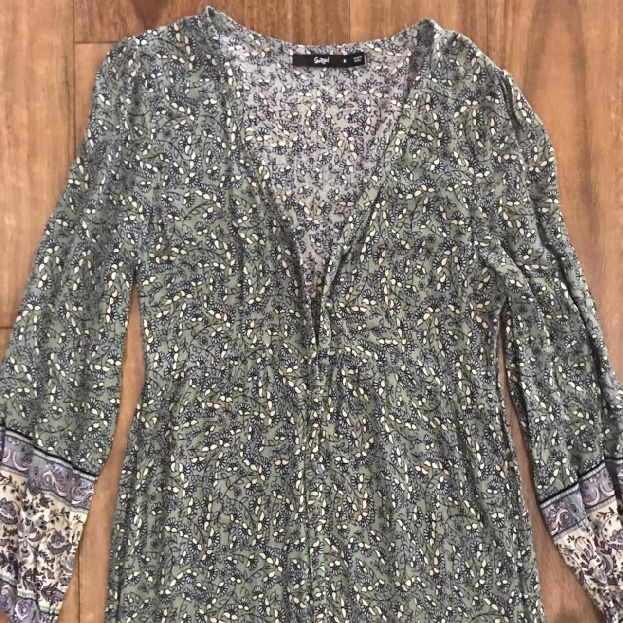 Sportsgirl blue purple floral maxi dress size 8 In... Depop