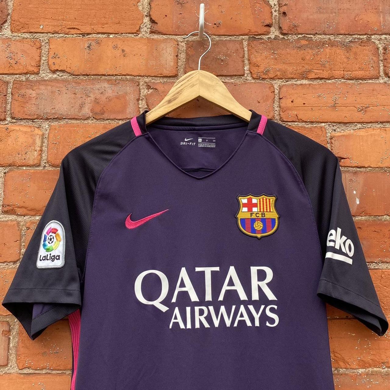 Nike BARCELONA FC Football Shirt / Soccer Jersey in... - Depop