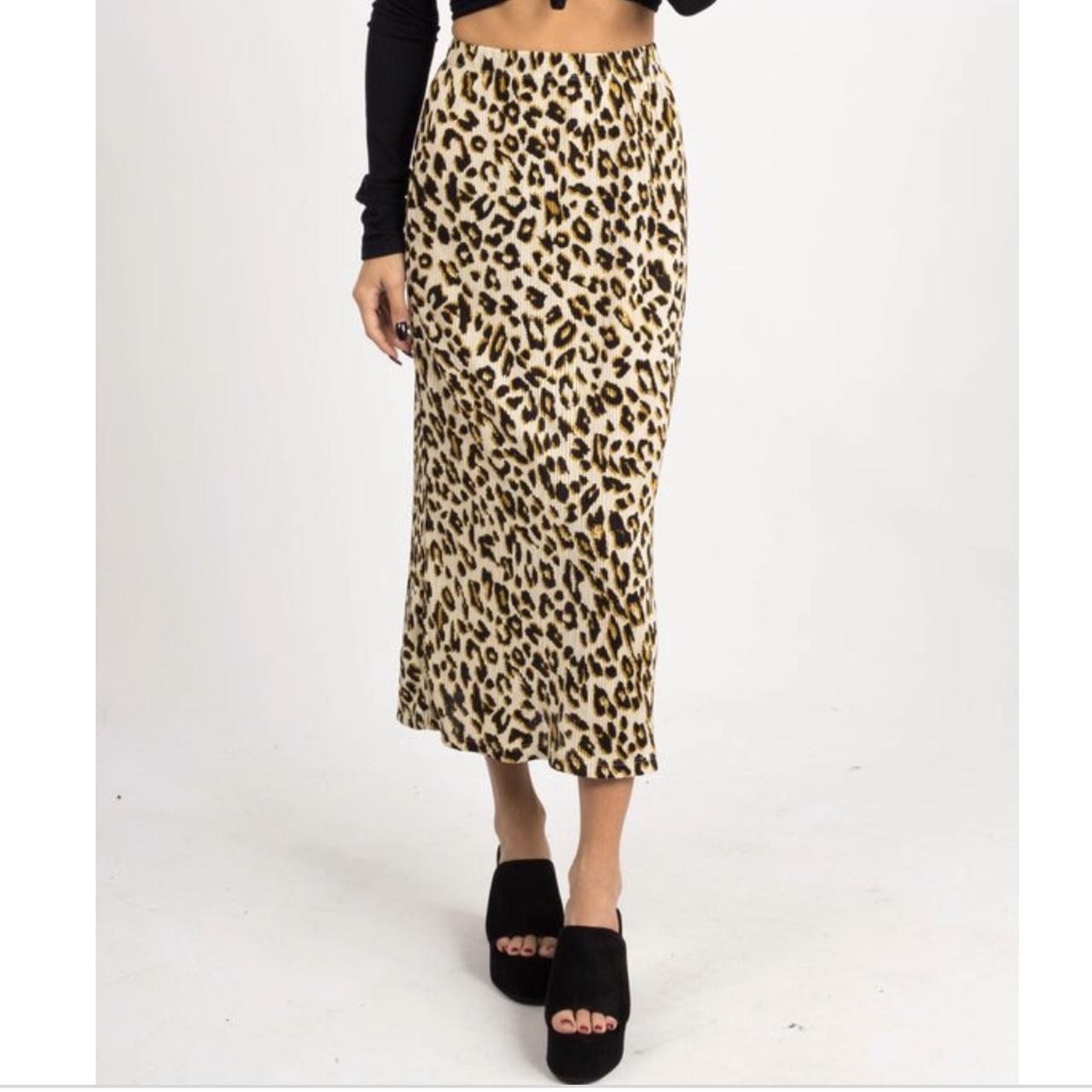 Animal print clearance midi skirt xs