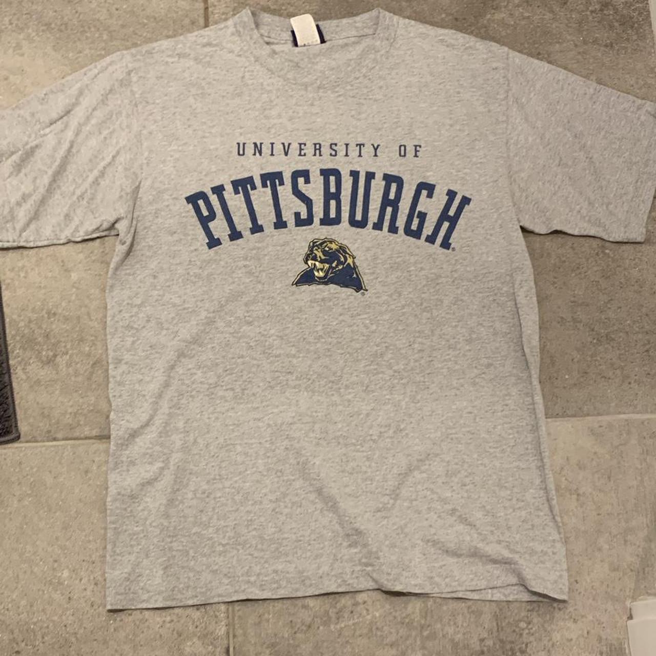 University of Pittsburgh Vintage Tee. Men’s small.... - Depop