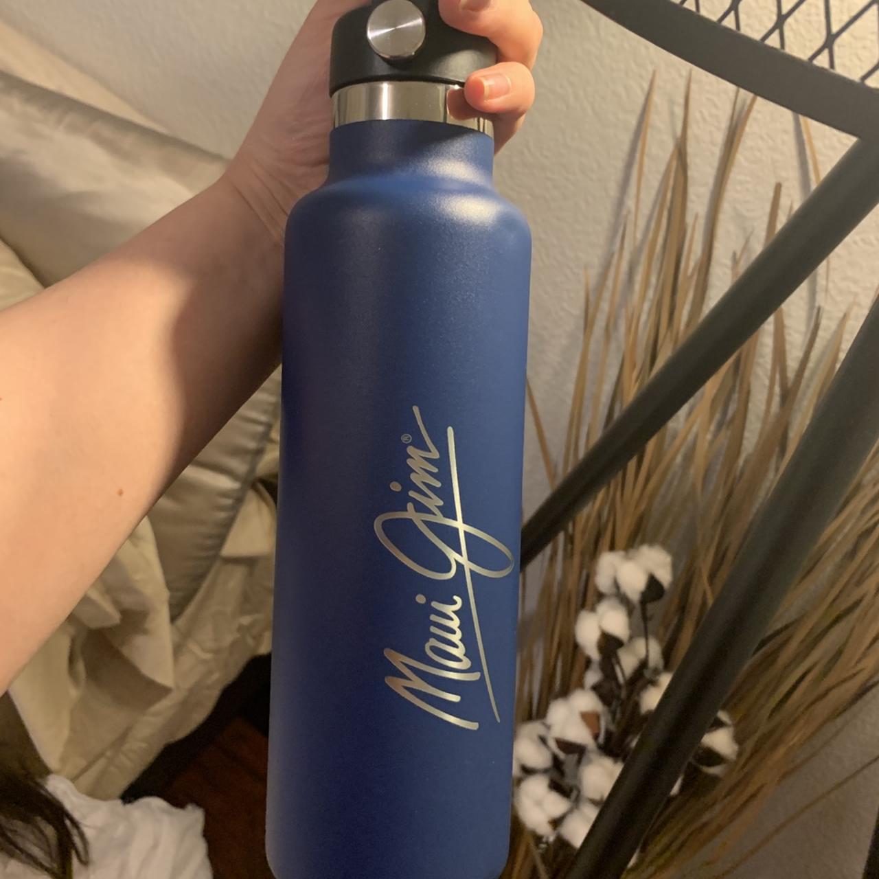 black 21 oz hydroflask - Depop