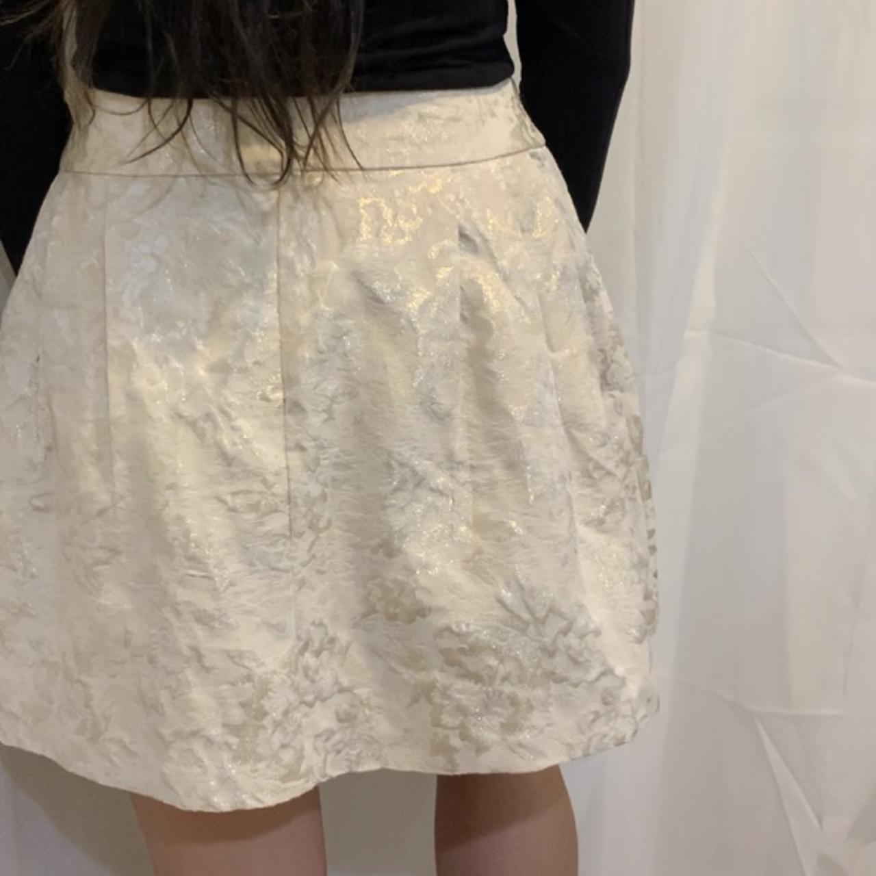 Women's Cream and Gold Skirt (4)