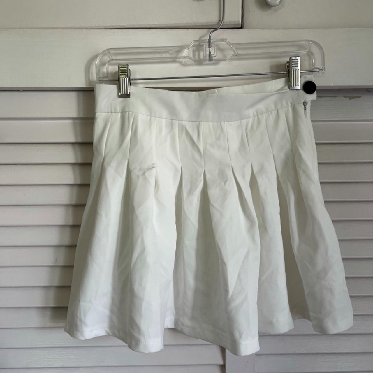 SHEIN Women's White Skirt | Depop