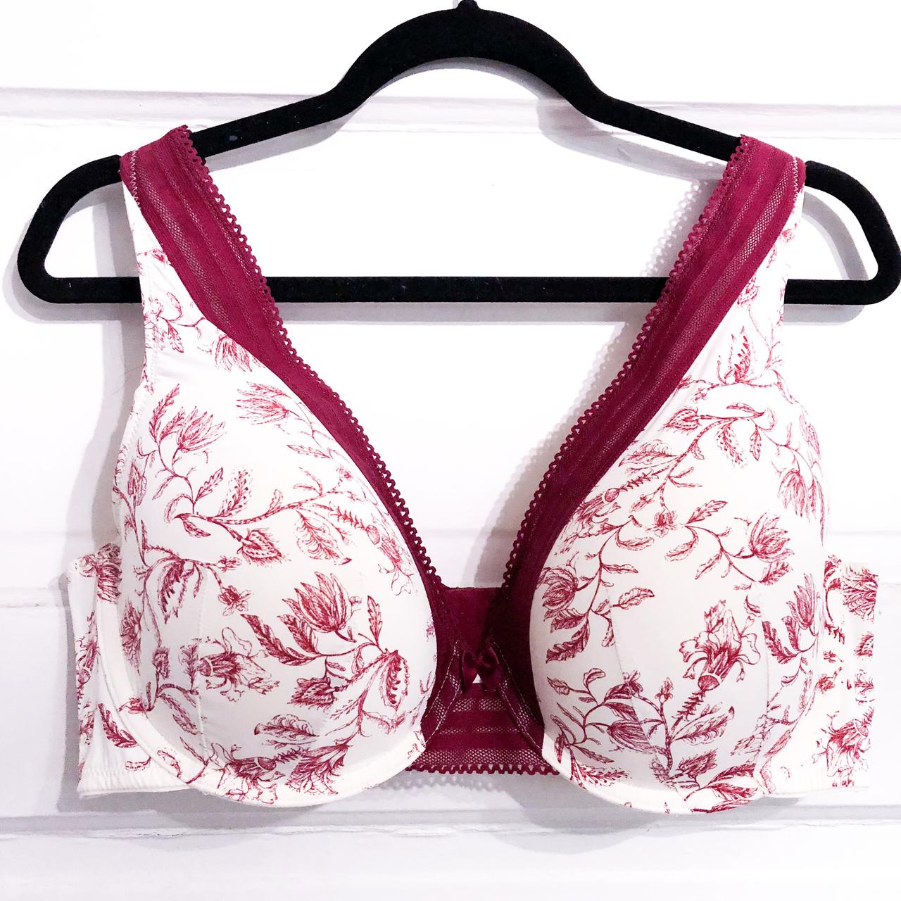 Cacique Lane Bryant Bra 40DD in a lovely maroon red - Depop