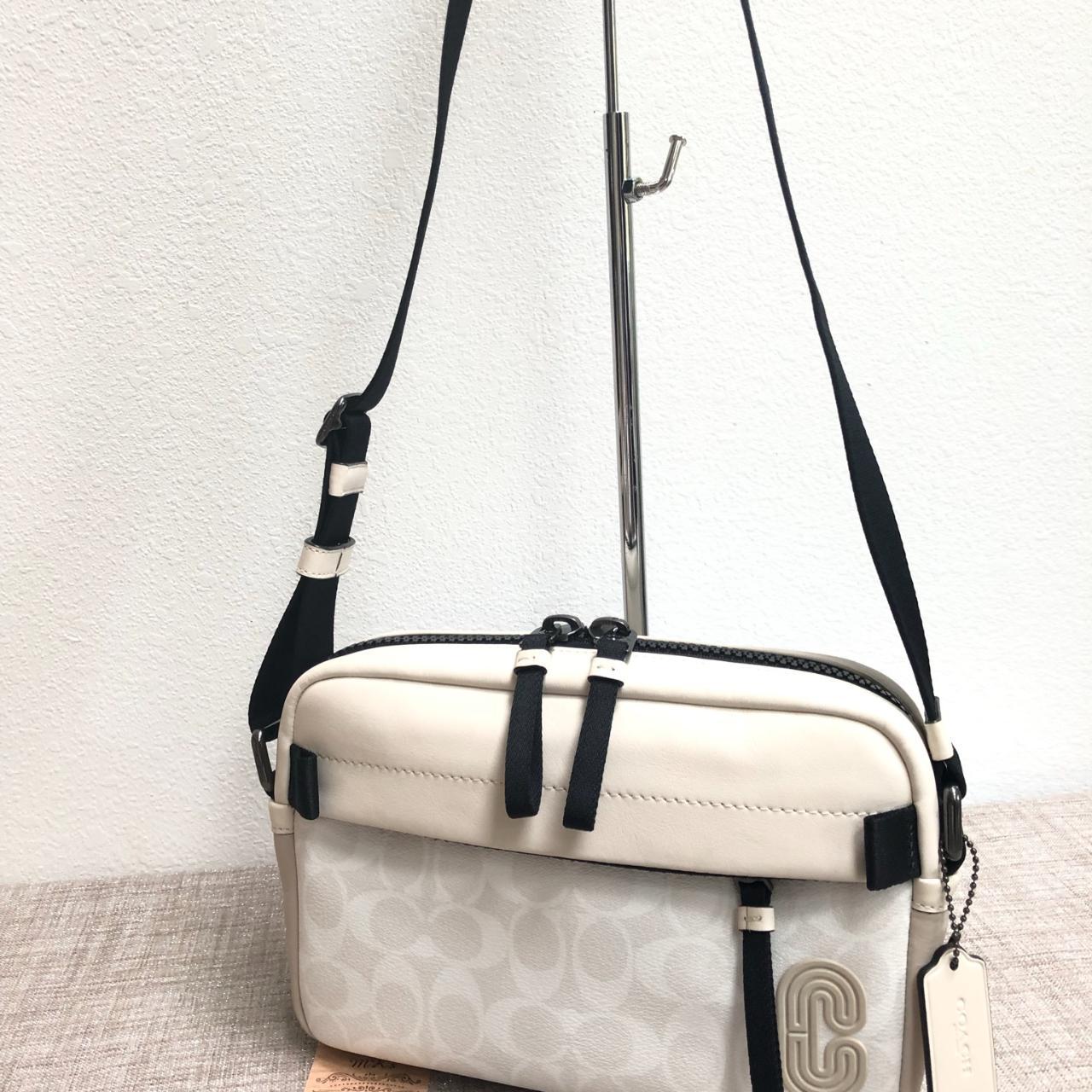 Coach Pebbled Leather Quinn Crossbody/shoulder Bag - Depop