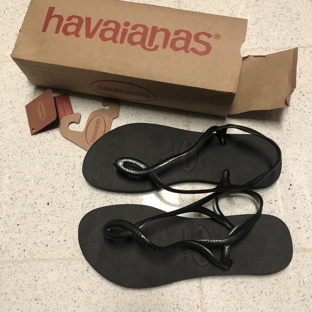 Havaianas Women's Black and Silver Sandals